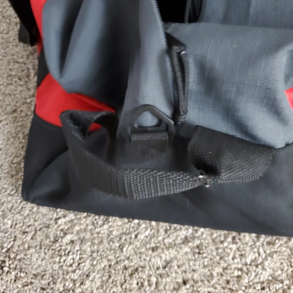 Columbia Red/Black/Gray Duffle Bag